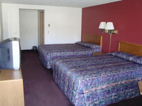 Willow Springs Motel image 18