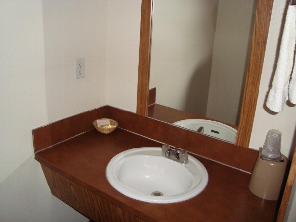 Willow Springs Motel image 20