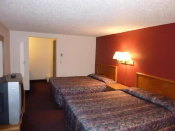 Willow Springs Motel 4